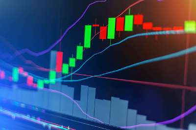 US yields see mixed action ahead of data deluge